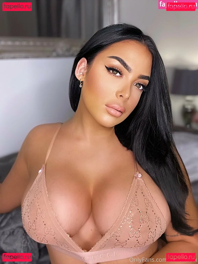 ameliaxxx Onlyfans Photo Gallery 