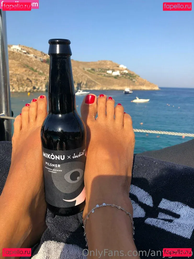 anygalop Onlyfans Photo Gallery 