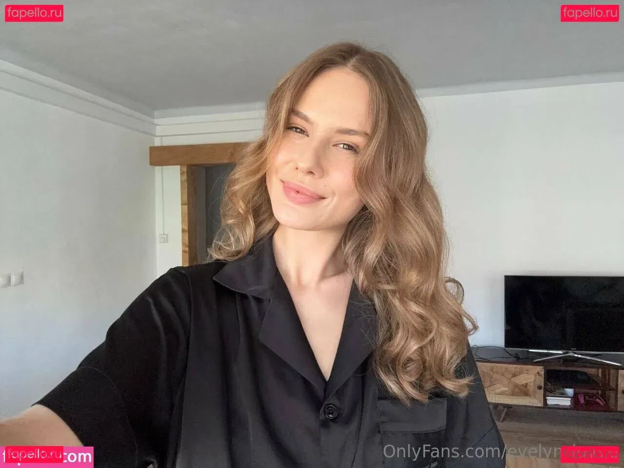 evelyn_lovve Onlyfans Photo Gallery 