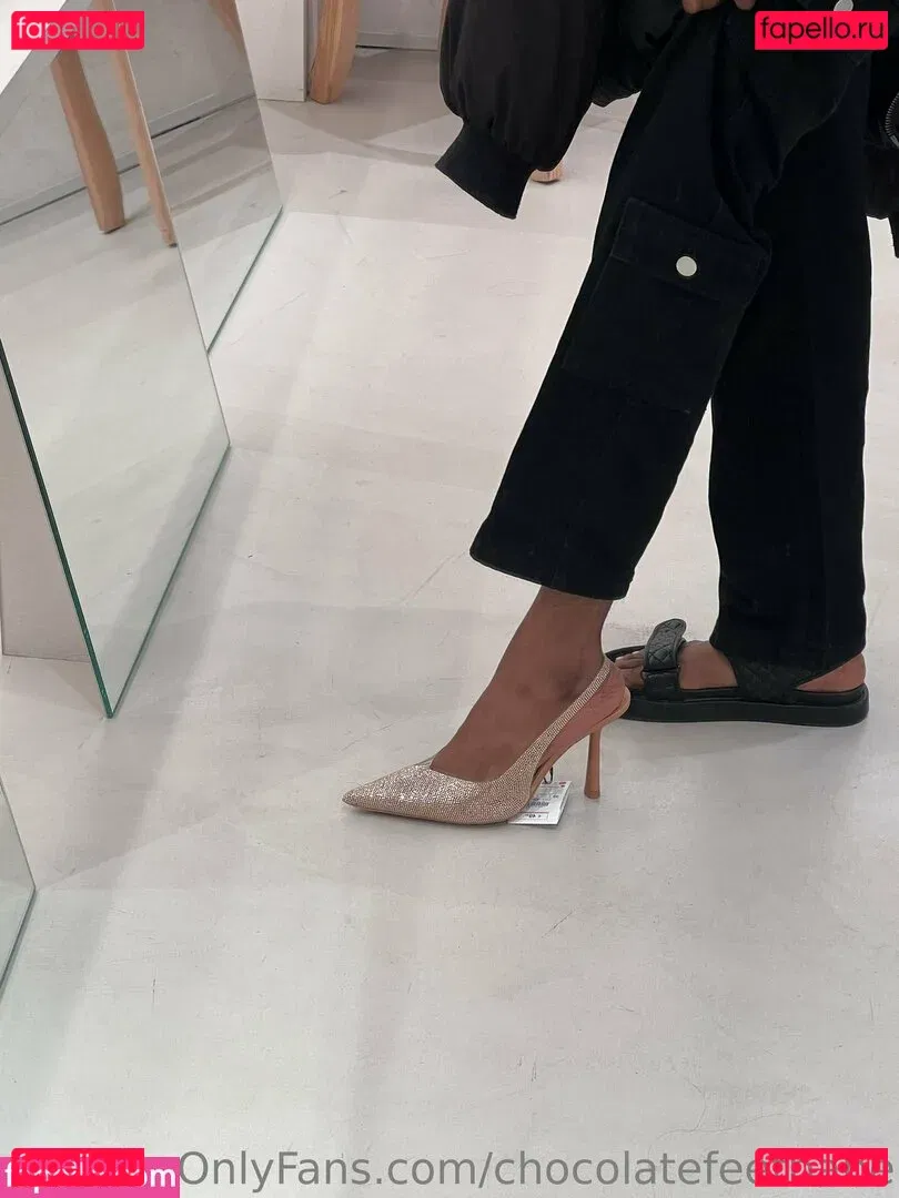 chocolatefeetbabe Onlyfans Photo Gallery 