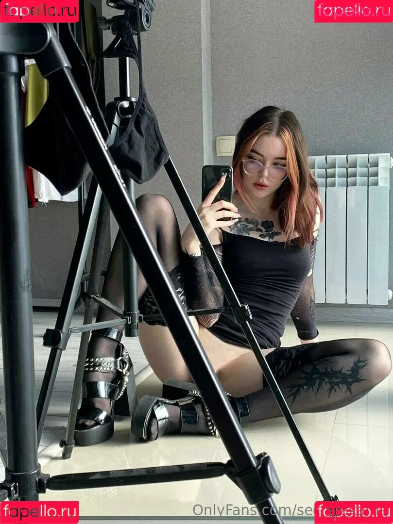 secretakame Onlyfans Photo Gallery 