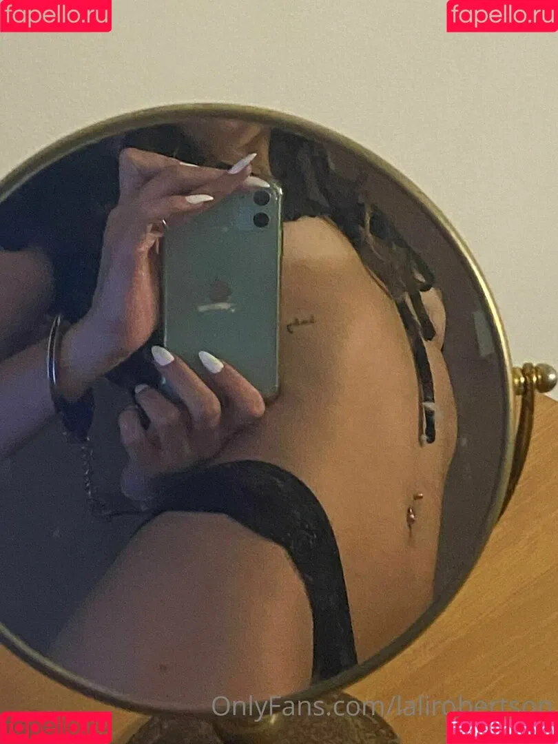 lalirobertson Onlyfans Photo Gallery 