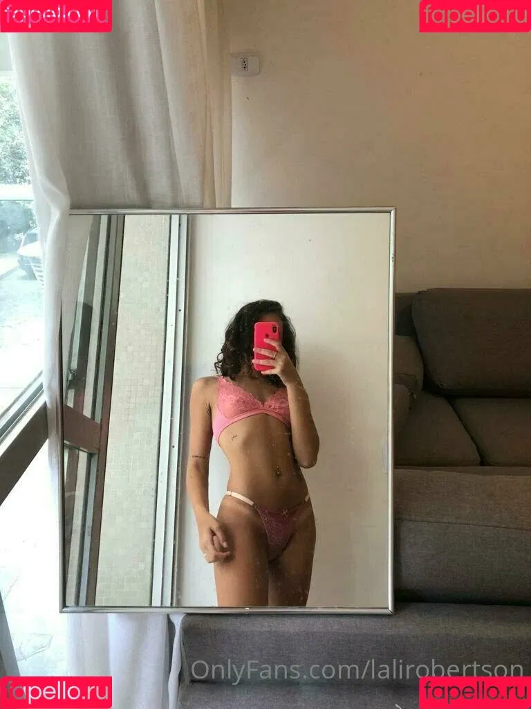 lalirobertson Onlyfans Photo Gallery 