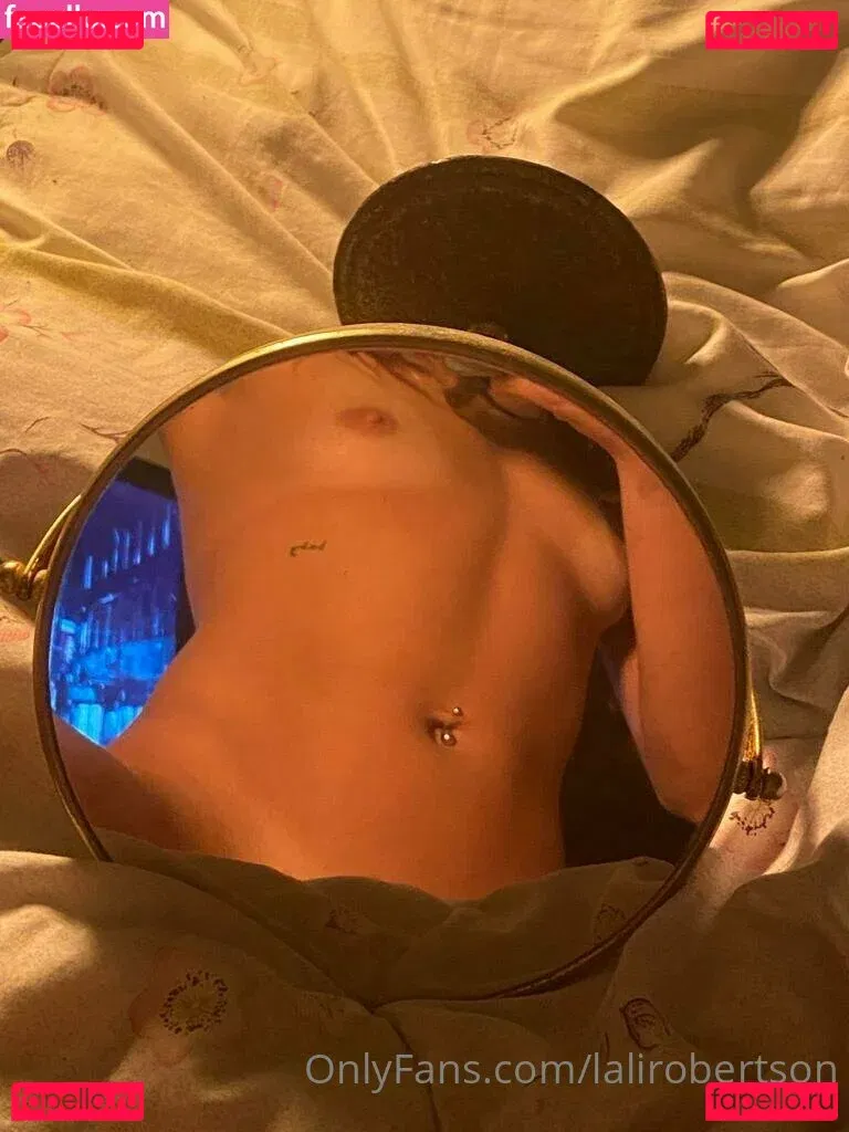 lalirobertson Onlyfans Photo Gallery 