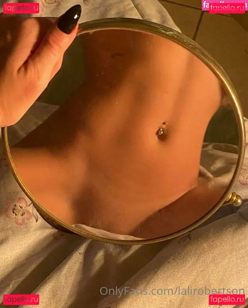 lalirobertson Onlyfans Photo Gallery 