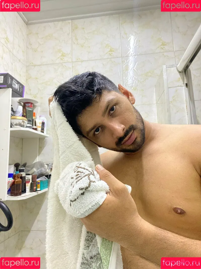 adielcastelo Onlyfans Photo Gallery 