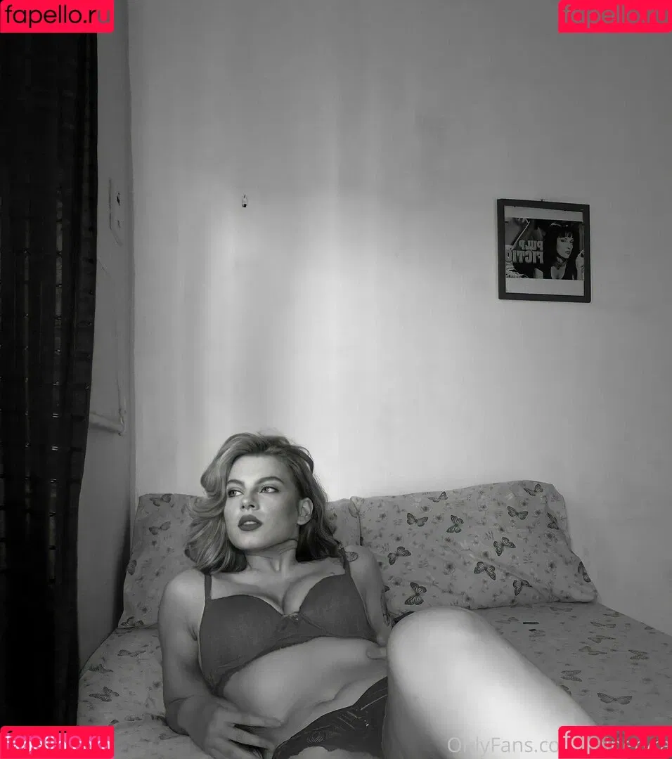 lucymeowt Onlyfans Photo Gallery 