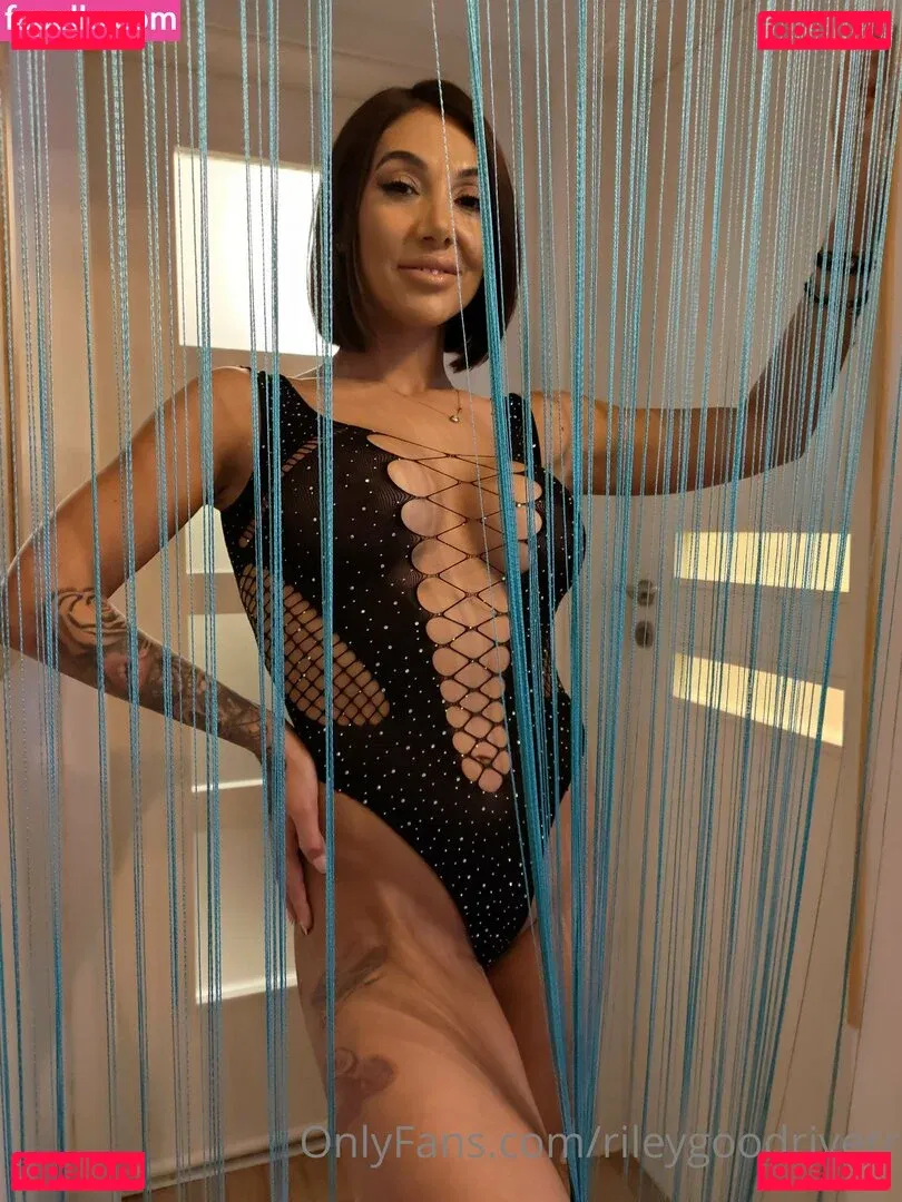 truebellee Onlyfans Photo Gallery 