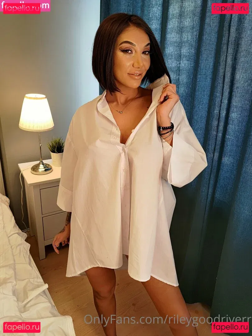 truebellee Onlyfans Photo Gallery 