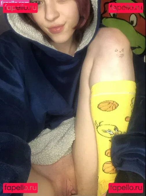 tinyrealhuman Onlyfans Photo Gallery 