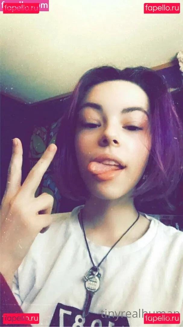 tinyrealhuman Onlyfans Photo Gallery 