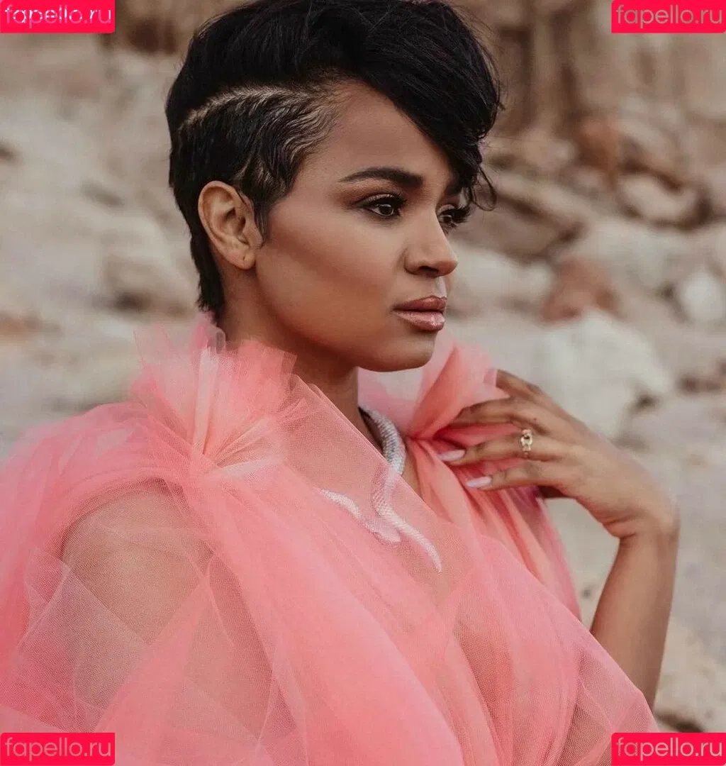 Kyla Pratt Onlyfans Photo Gallery 