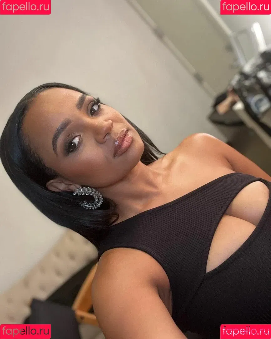 Kyla Pratt Onlyfans Photo Gallery 