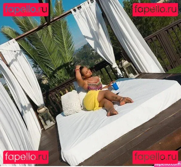 Kyla Pratt Onlyfans Photo Gallery 