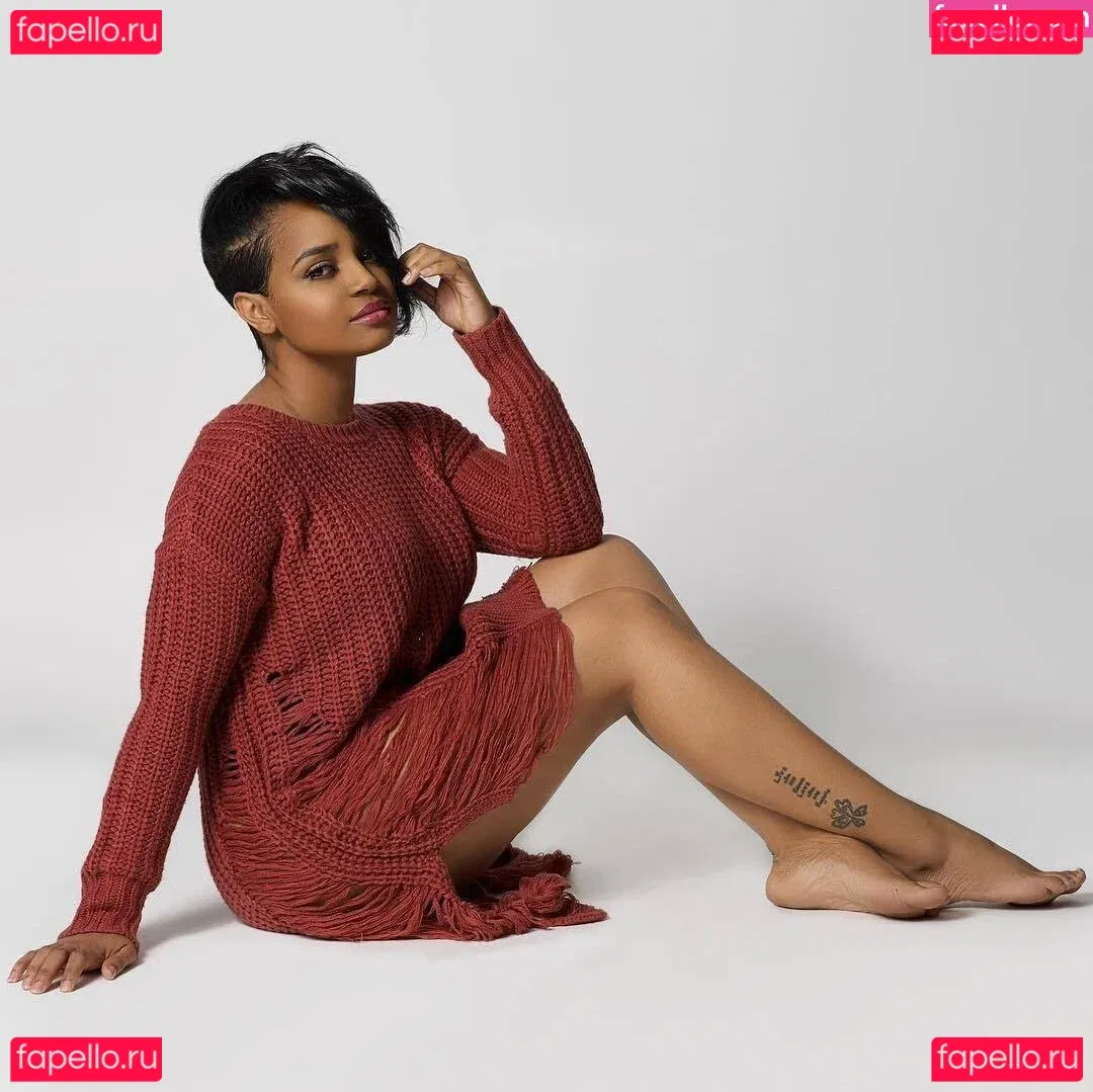 Kyla Pratt Onlyfans Photo Gallery 