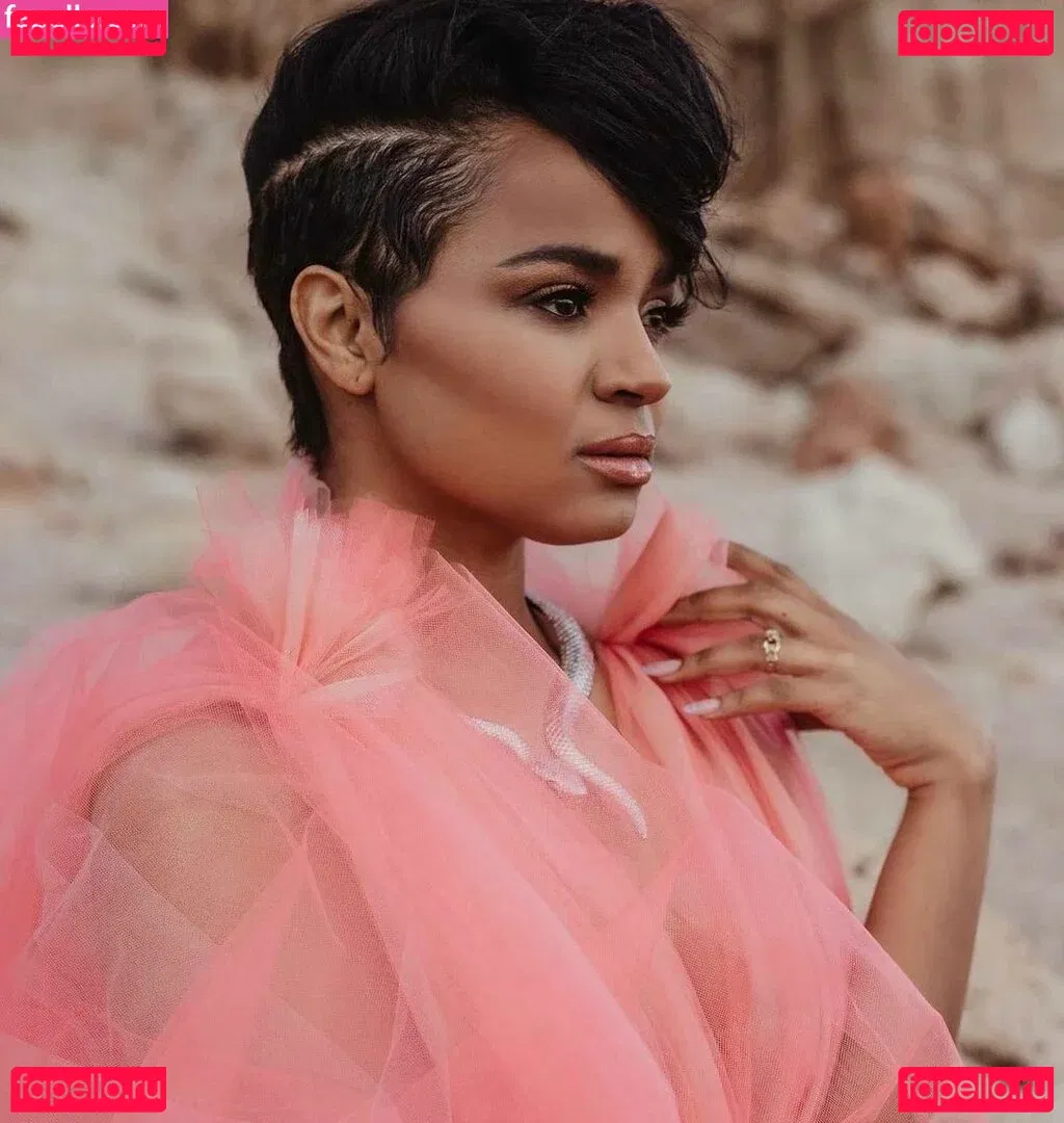 Kyla Pratt Onlyfans Photo Gallery 