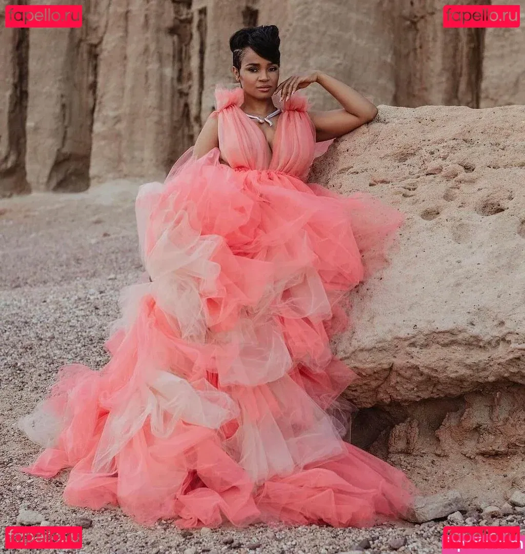 Kyla Pratt Onlyfans Photo Gallery 