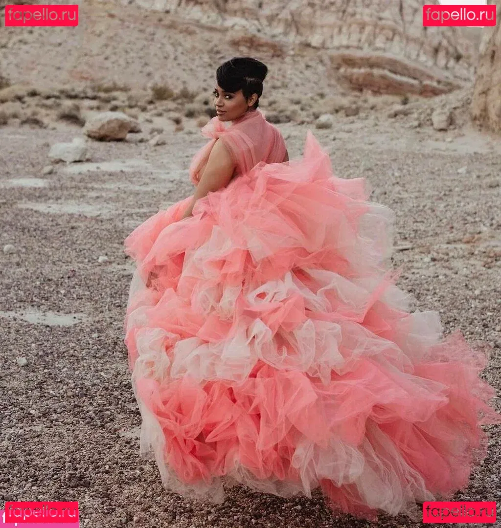 Kyla Pratt Onlyfans Photo Gallery 