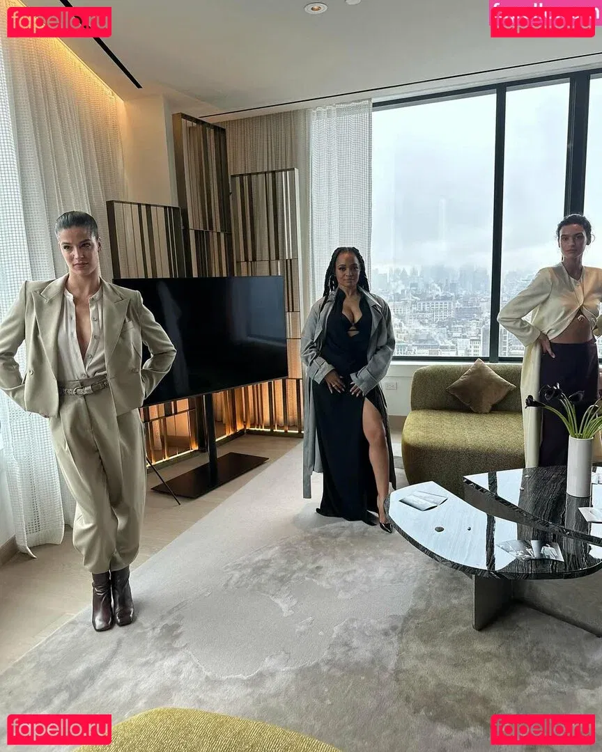 Kyla Pratt Onlyfans Photo Gallery 