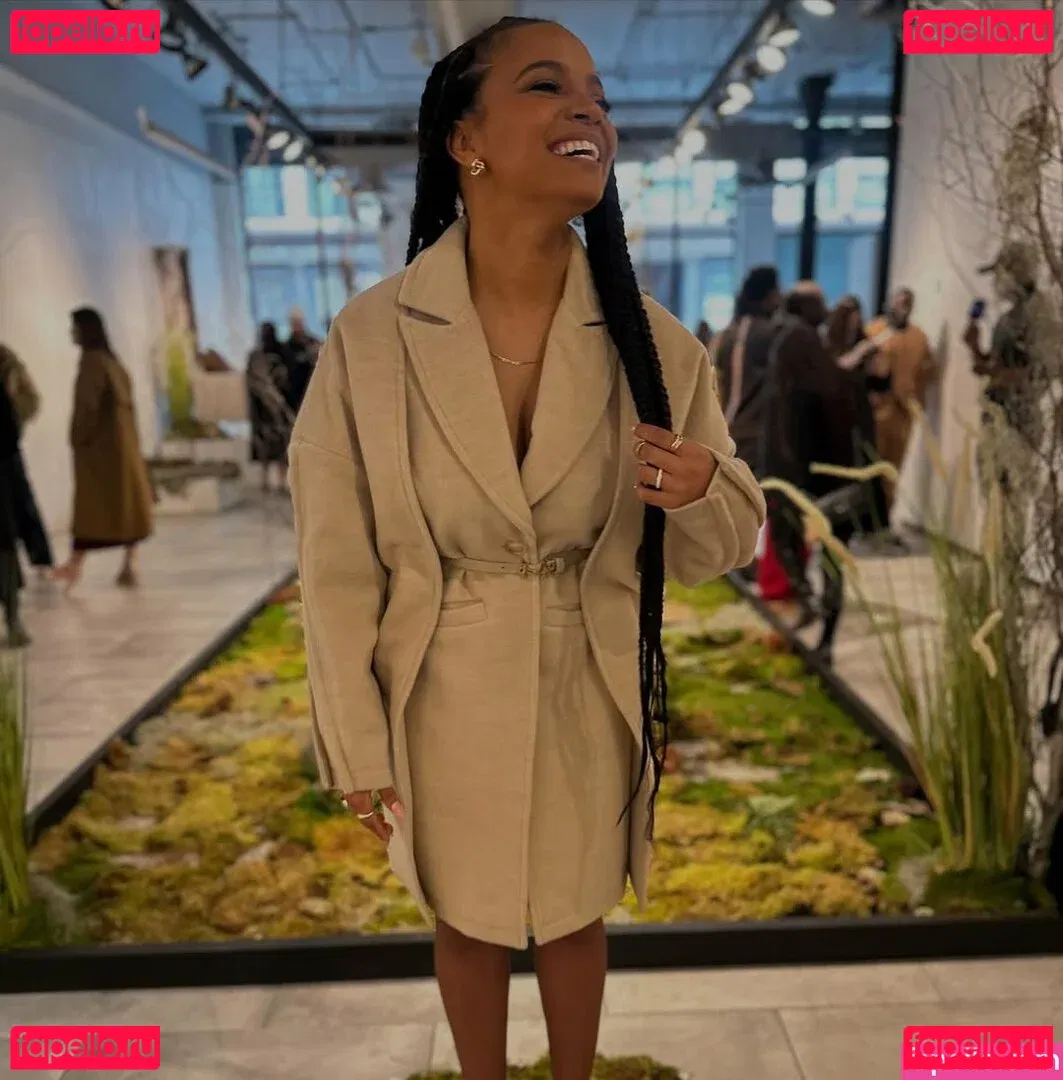 Kyla Pratt Onlyfans Photo Gallery 