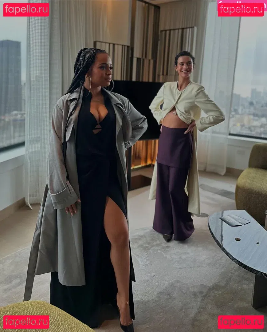 Kyla Pratt Onlyfans Photo Gallery 