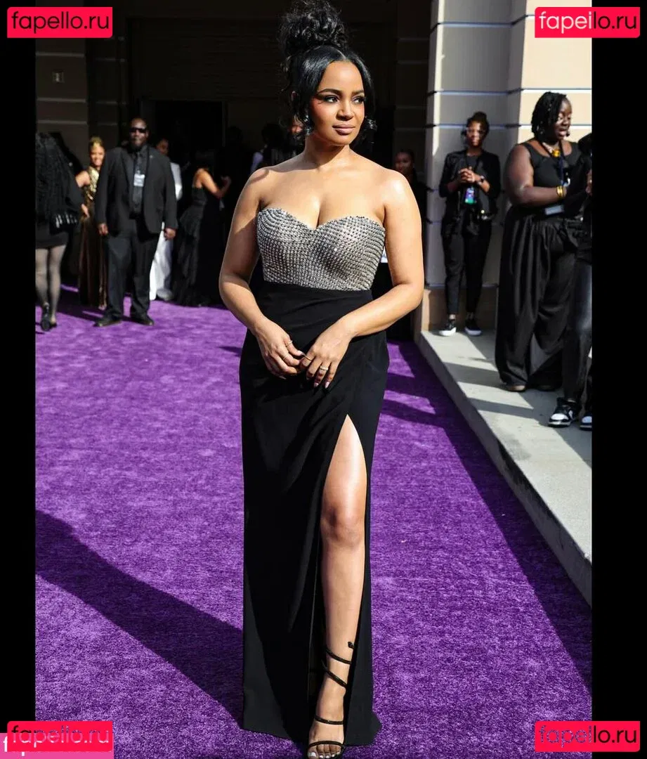 Kyla Pratt Onlyfans Photo Gallery 