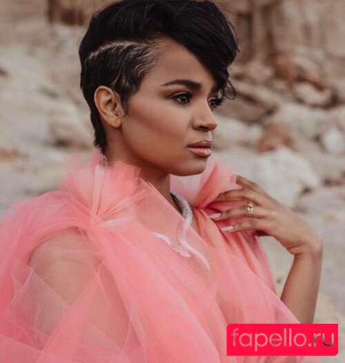 Kyla Pratt Onlyfans Photo Gallery 