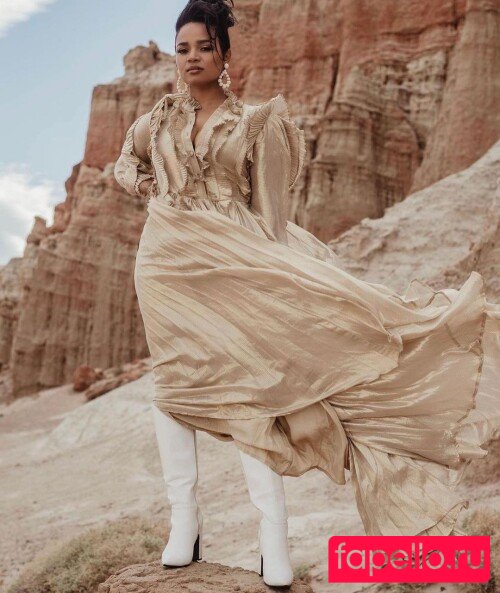 Kyla Pratt Onlyfans Photo Gallery 