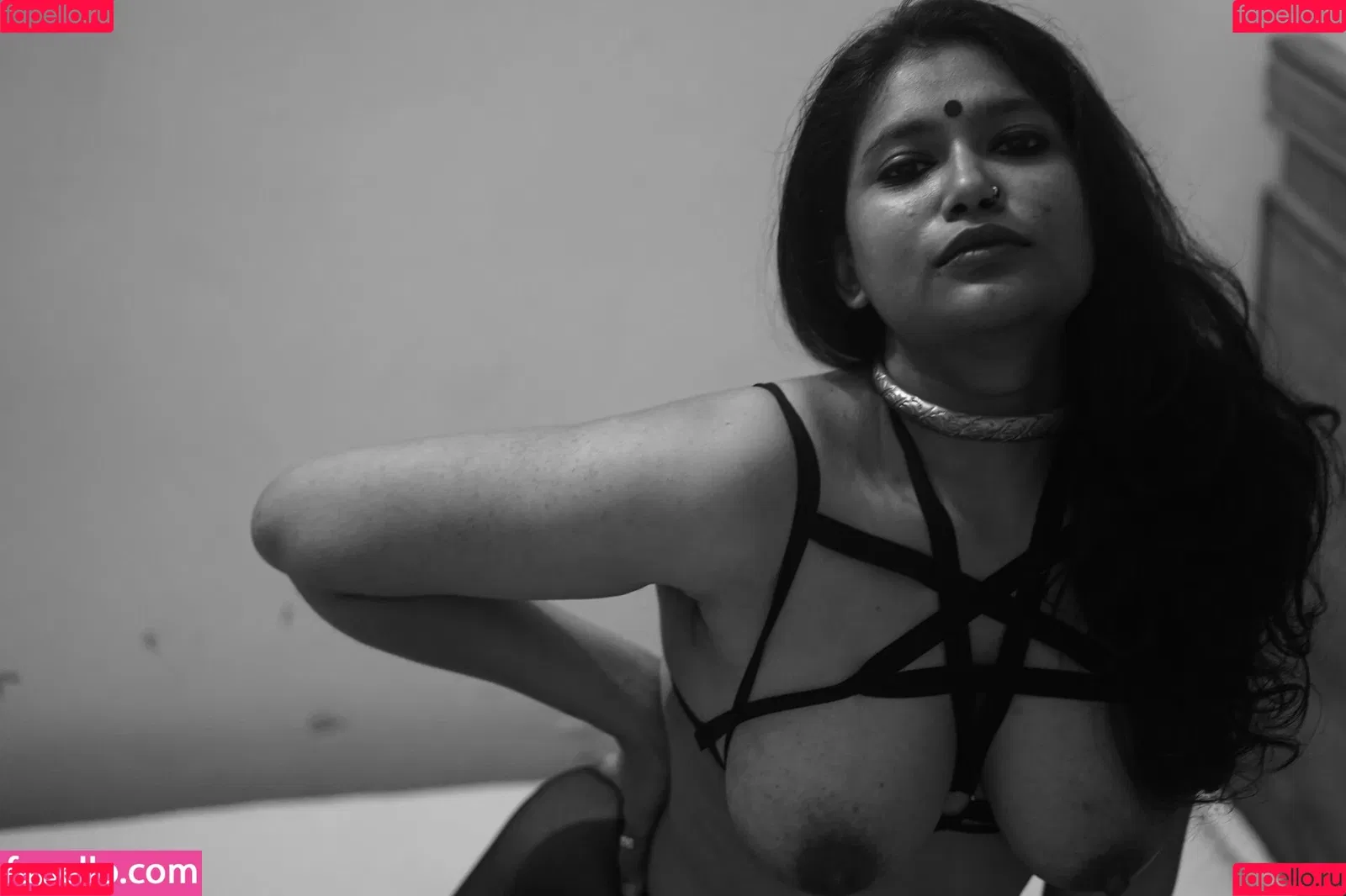 Famil Faiza Onlyfans Photo Gallery 