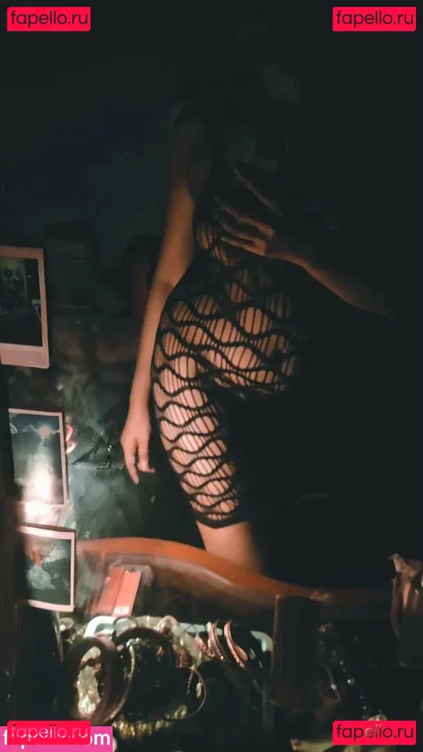 Famil Faiza Onlyfans Photo Gallery 