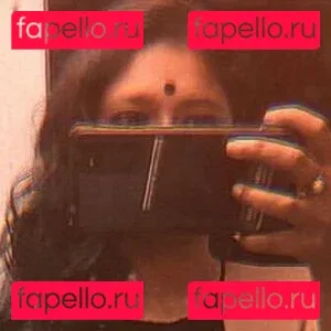 Famil Faiza Onlyfans Photo Gallery 