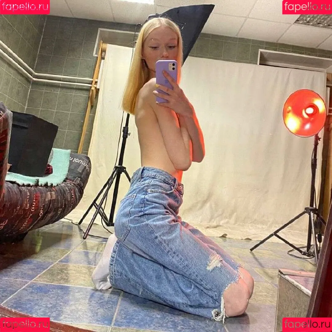 Krstn_tm & Diaqua Onlyfans Photo Gallery 