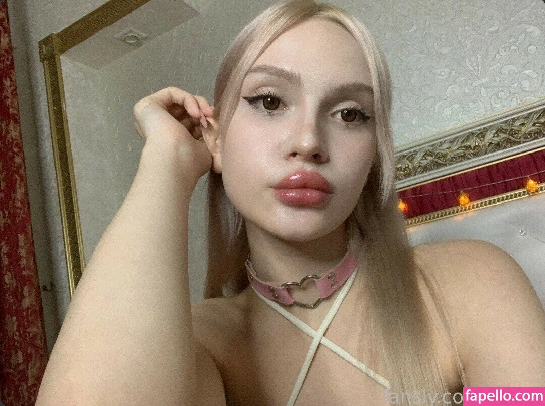 Krstn_tm & Diaqua Onlyfans Photo Gallery 