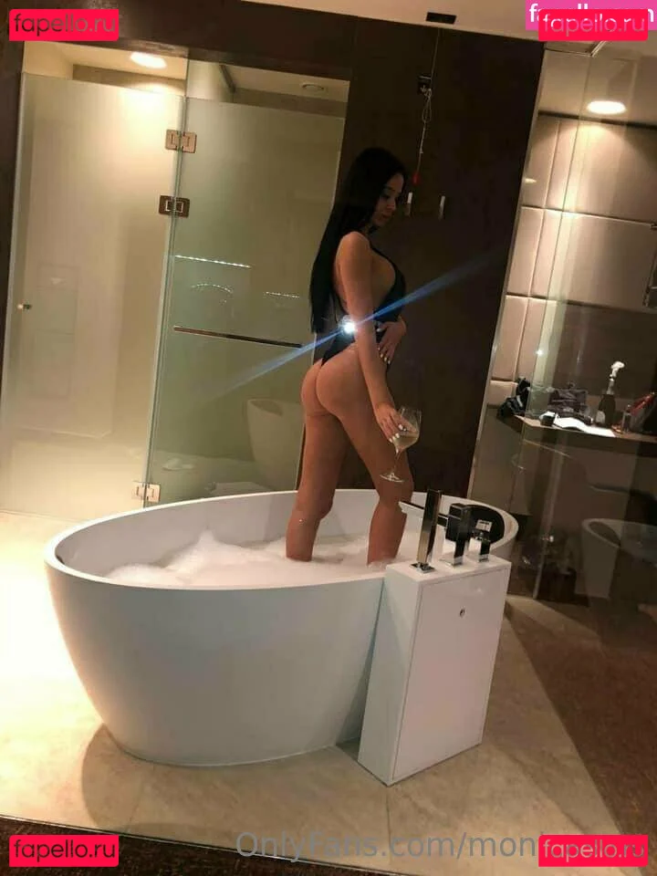 monicasins Onlyfans Photo Gallery 
