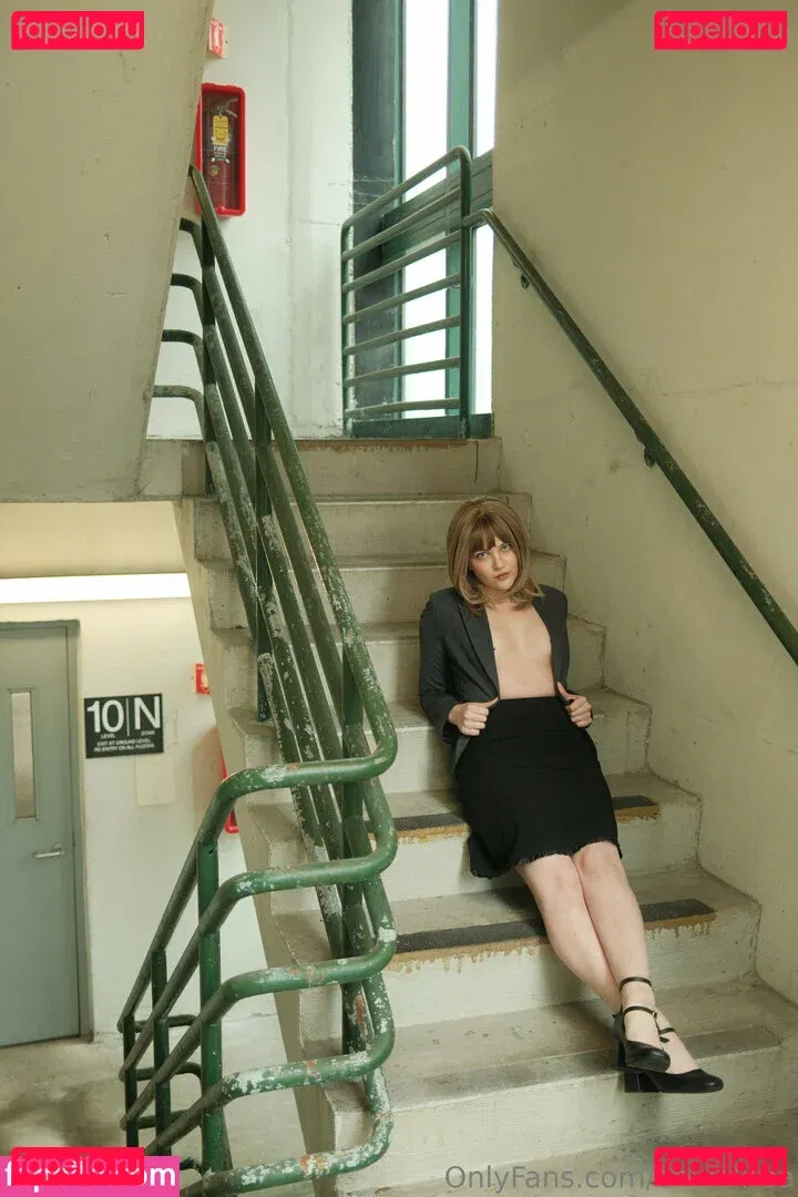 ohwell.tori Onlyfans Photo Gallery 