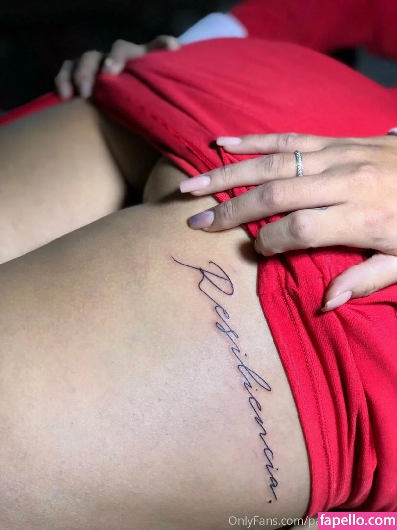 paolavegaoficial Onlyfans Photo Gallery 