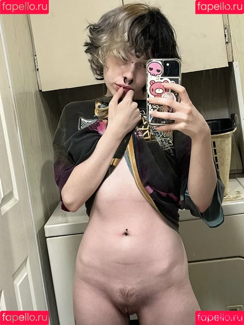 Quarlx Onlyfans Photo Gallery 
