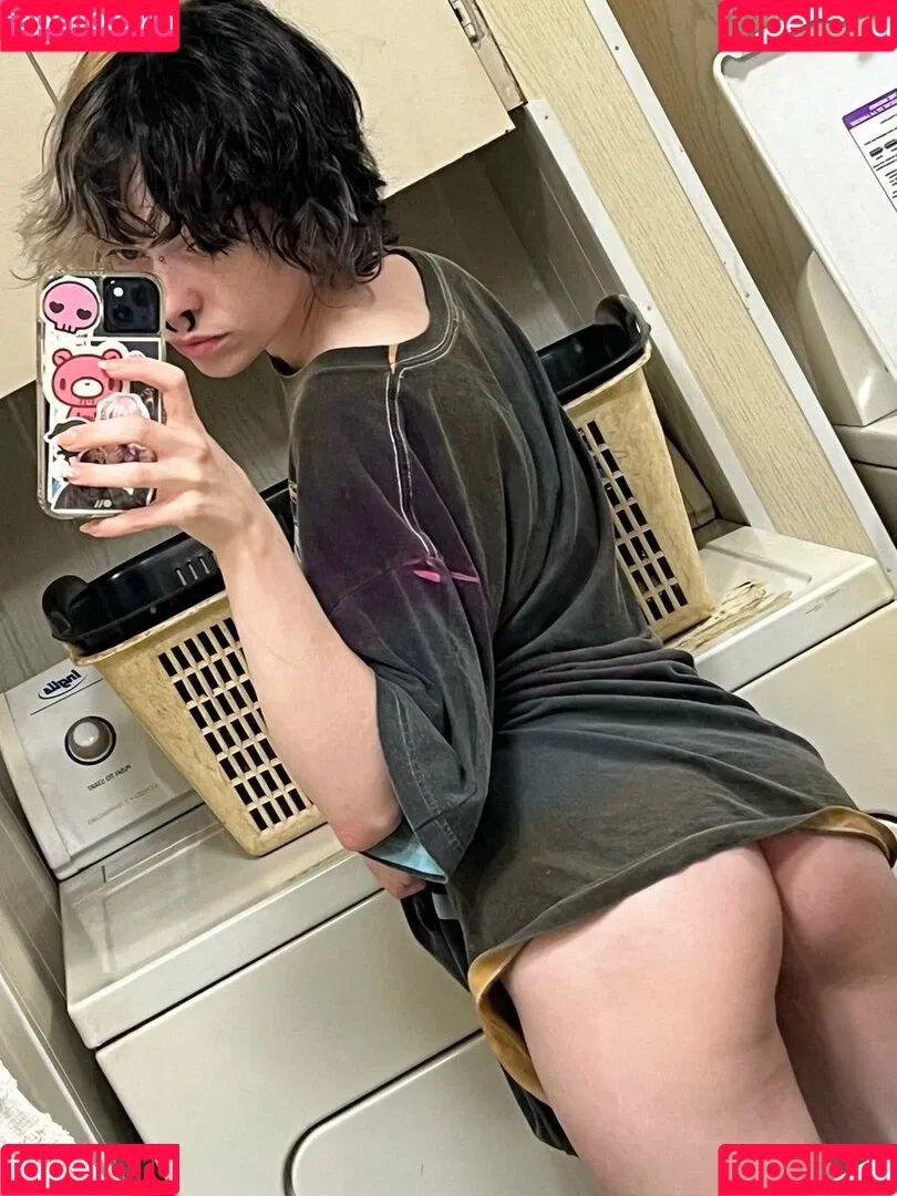 Quarlx Onlyfans Photo Gallery 