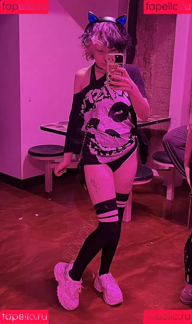 Quarlx Onlyfans Photo Gallery 