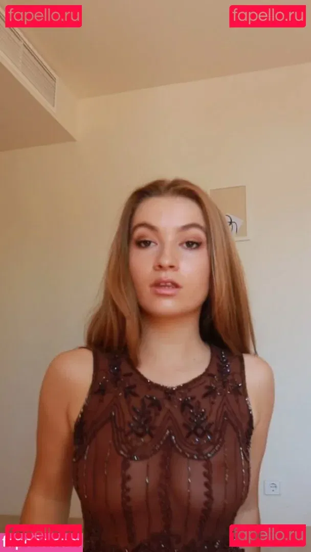 Carlota Boza Onlyfans Photo Gallery 