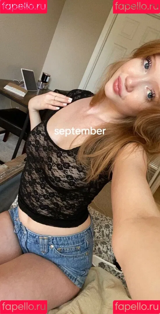 Makenna Kelly Onlyfans Photo Gallery 