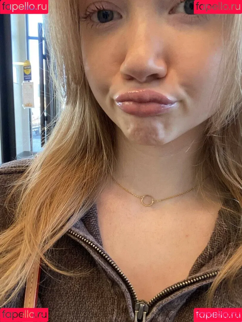 Makenna Kelly Onlyfans Photo Gallery 