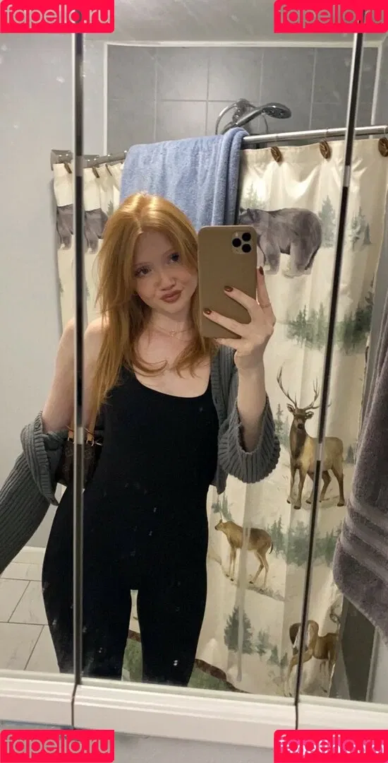 Makenna Kelly Onlyfans Photo Gallery 