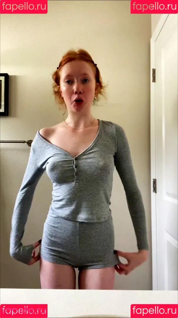 Makenna Kelly Onlyfans Photo Gallery 
