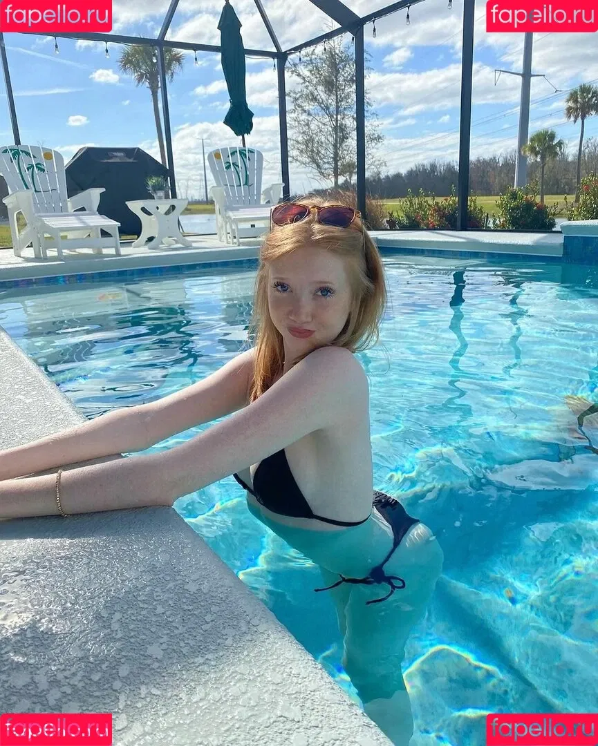 Makenna Kelly Onlyfans Photo Gallery 