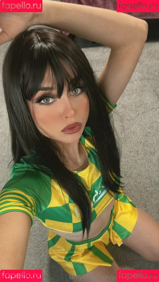 yunamoonx000 Onlyfans Photo Gallery 