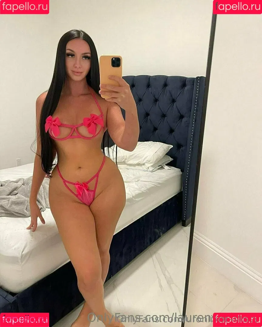 uronlinefantasy Onlyfans Photo Gallery 