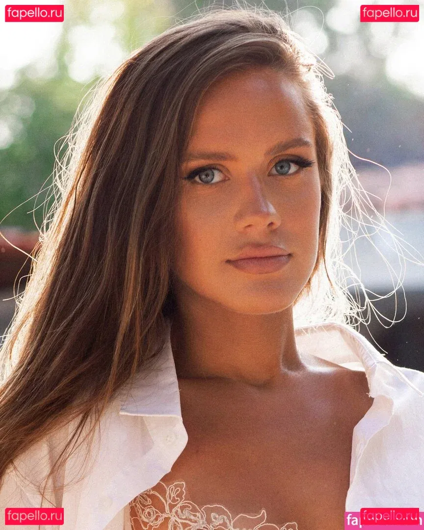 Katrina Blossom Onlyfans Photo Gallery 