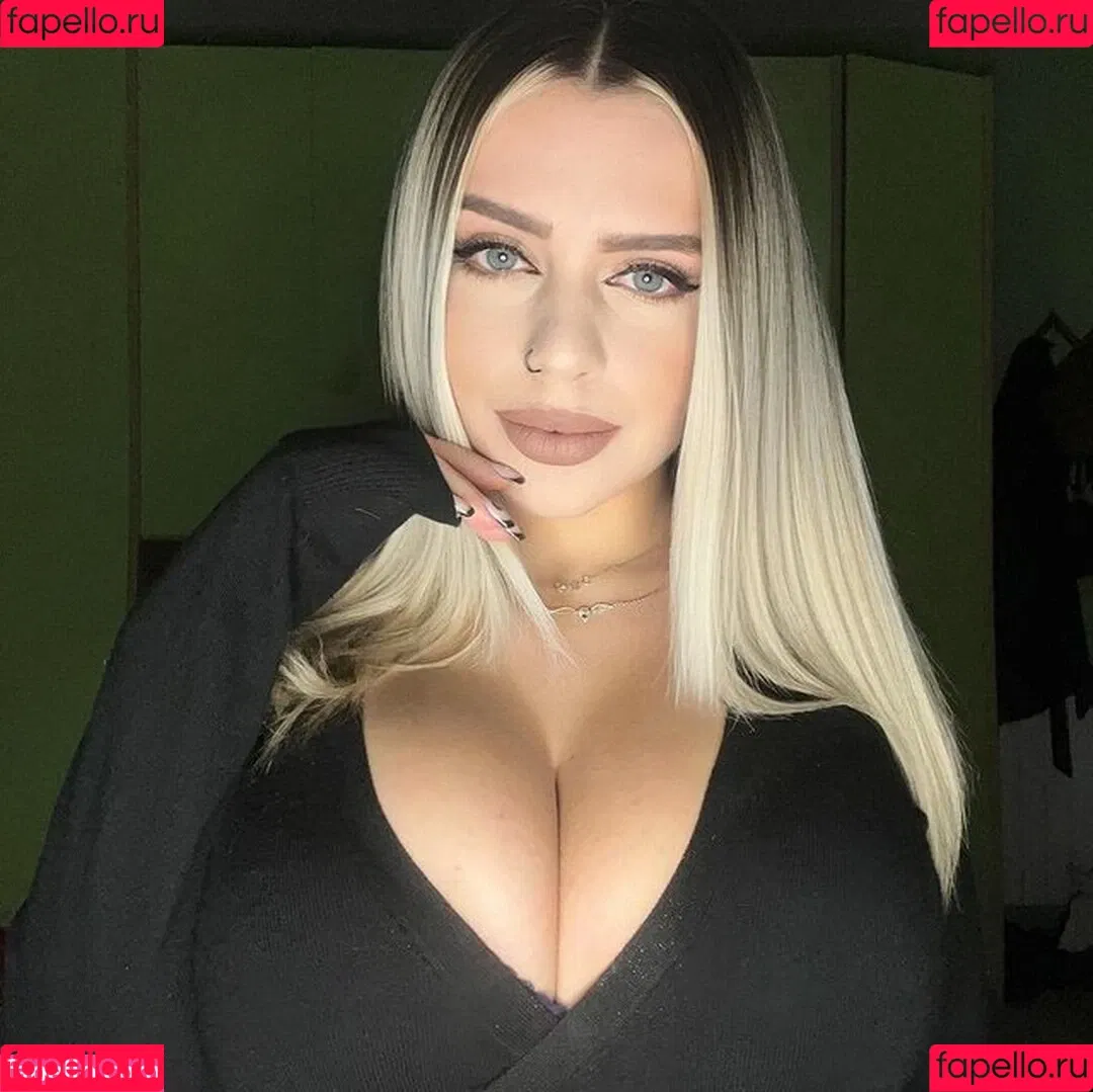 Martina Cammara Onlyfans Photo Gallery 