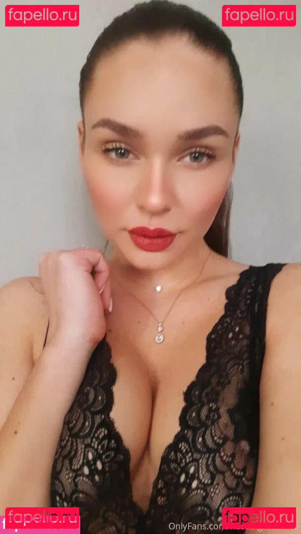 Elish_blossom Onlyfans Photo Gallery 